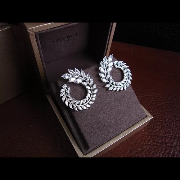 Leafy Collection Clear Crystal Hoop Drop Dangle Pin Earrings - Picture 10 of 13